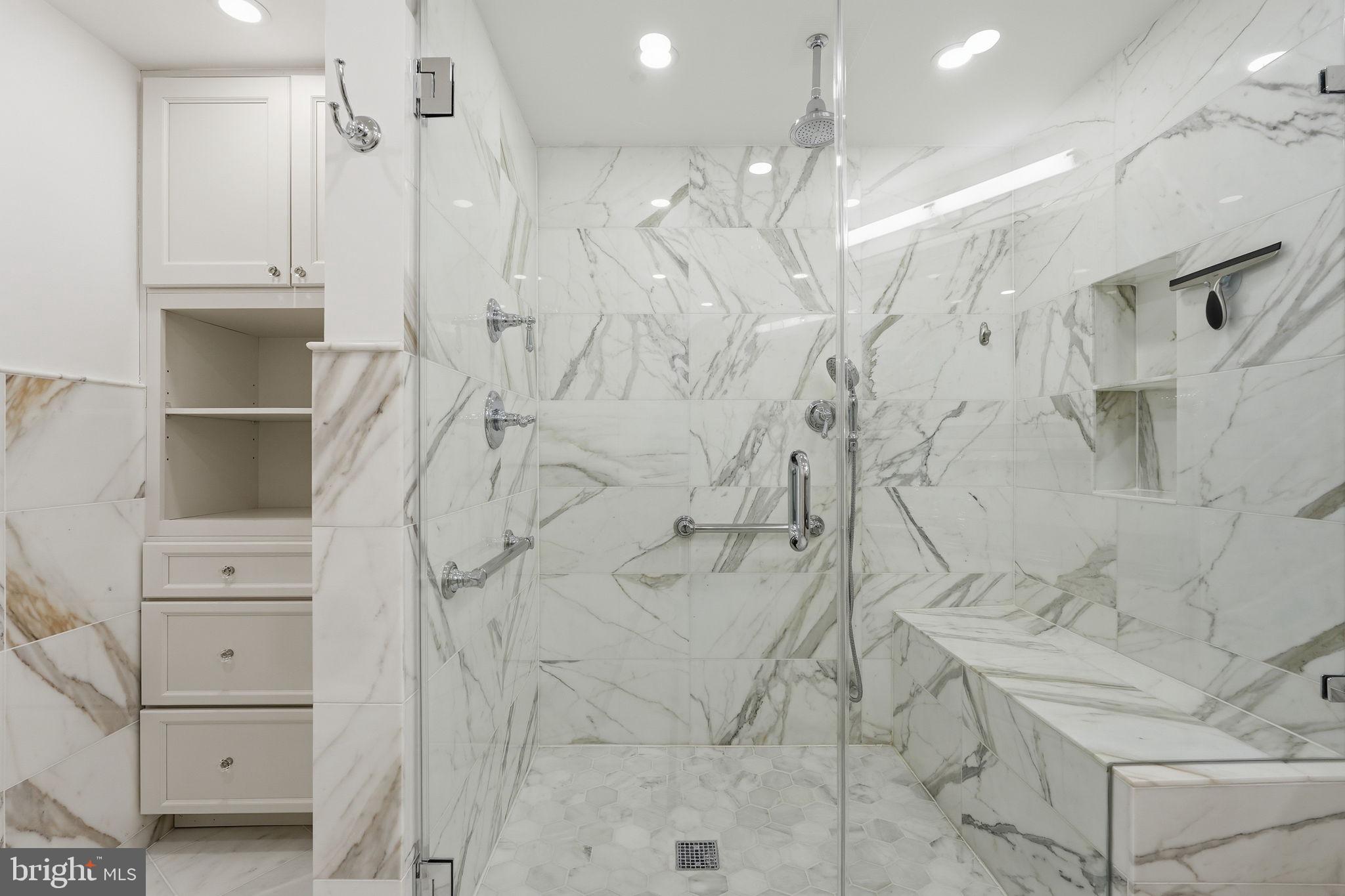 5802 NICHOLSON LANE 2-706