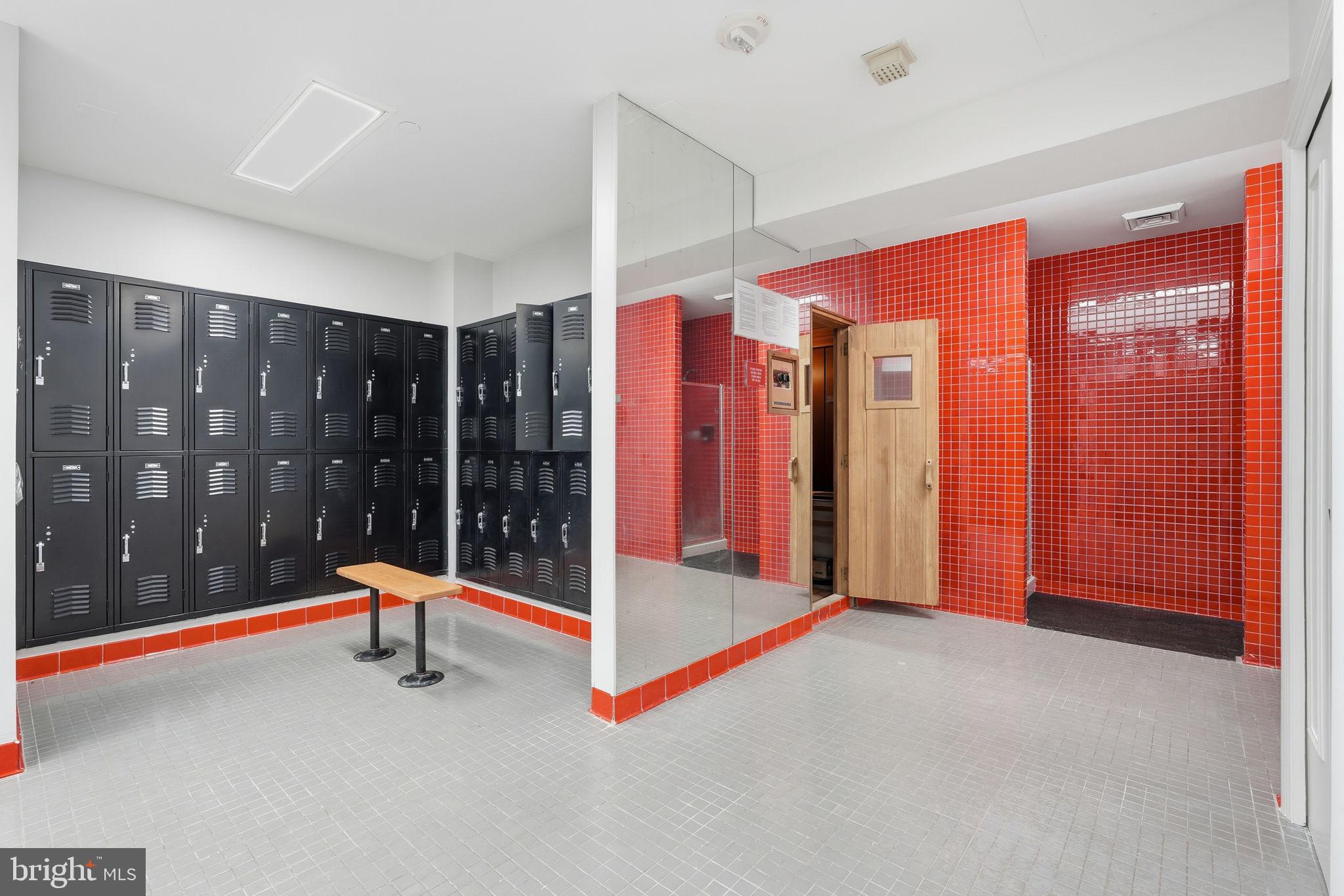 5802 NICHOLSON LANE 2-706