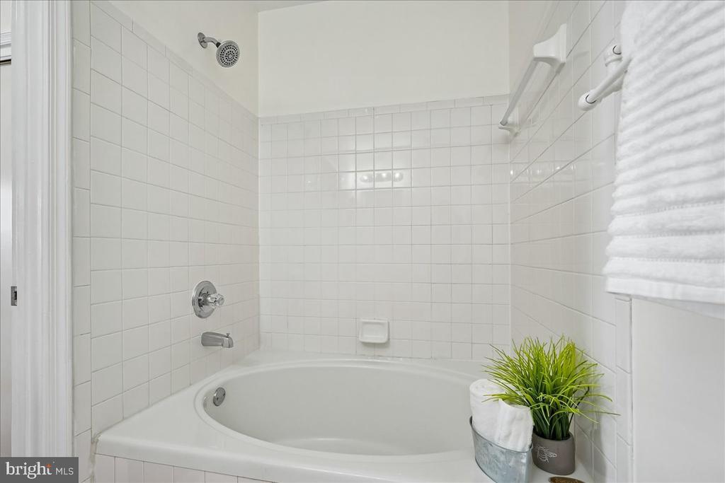 12708 FOUND STONE ROAD 3-103