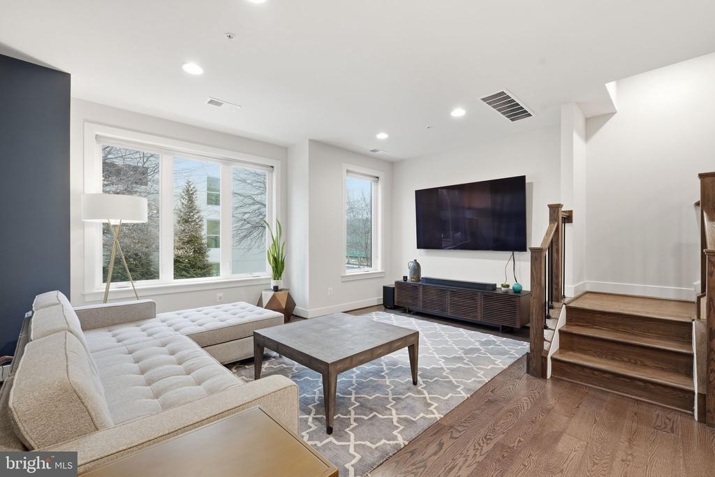 10410 BREUER STREET