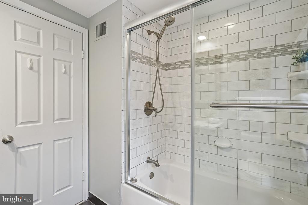 9324 ORCHARD BROOK DRIVE