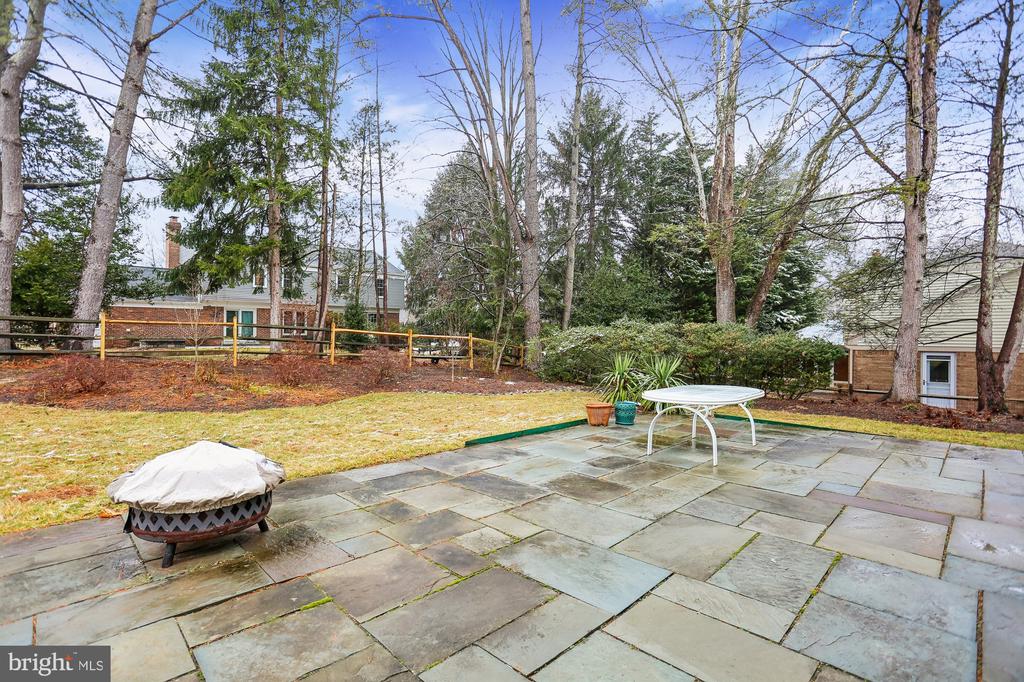 9324 ORCHARD BROOK DRIVE