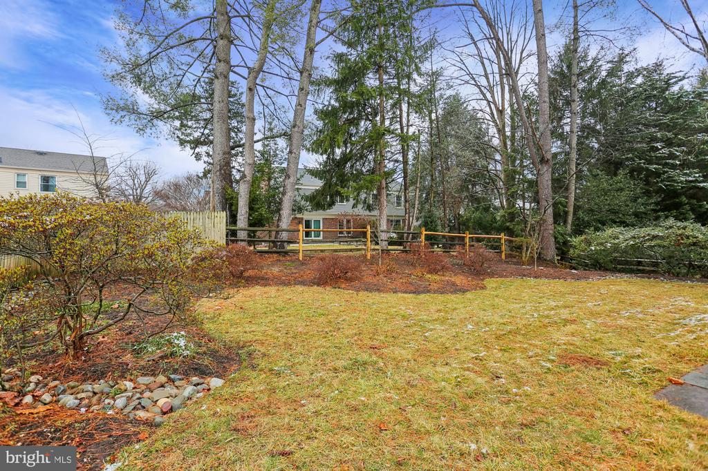 9324 ORCHARD BROOK DRIVE