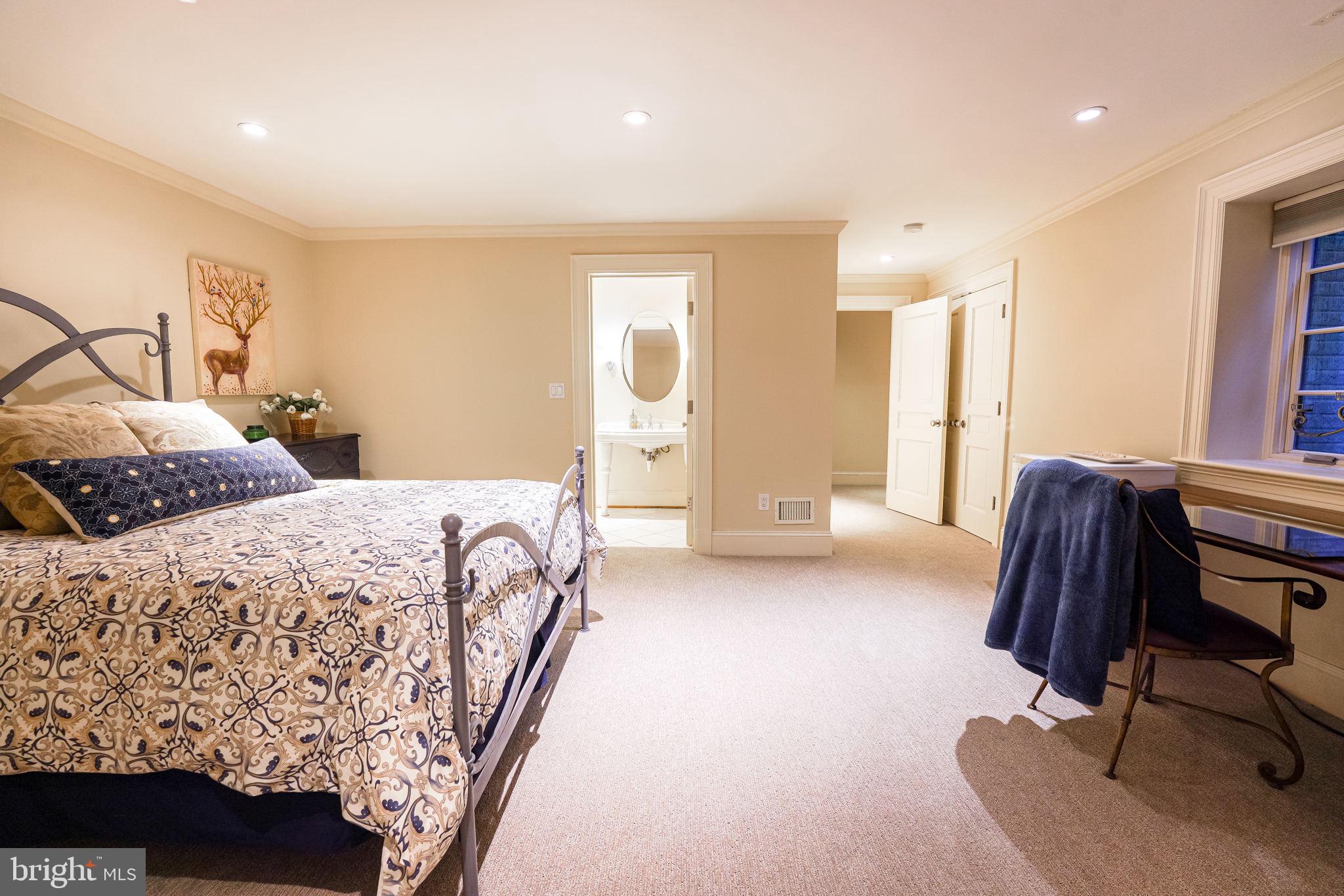 10222 IRON GATE ROAD