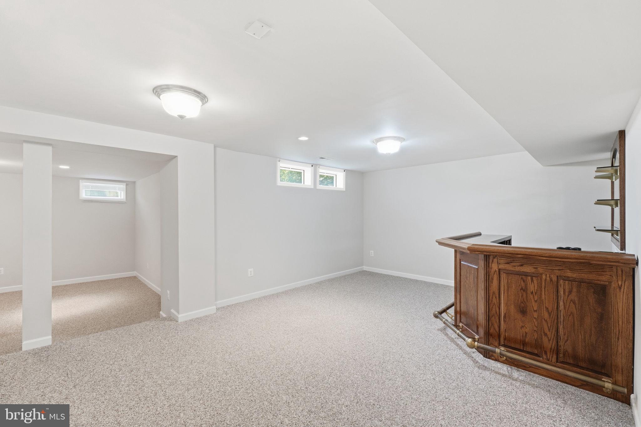 10816 MAPLECREST LANE
