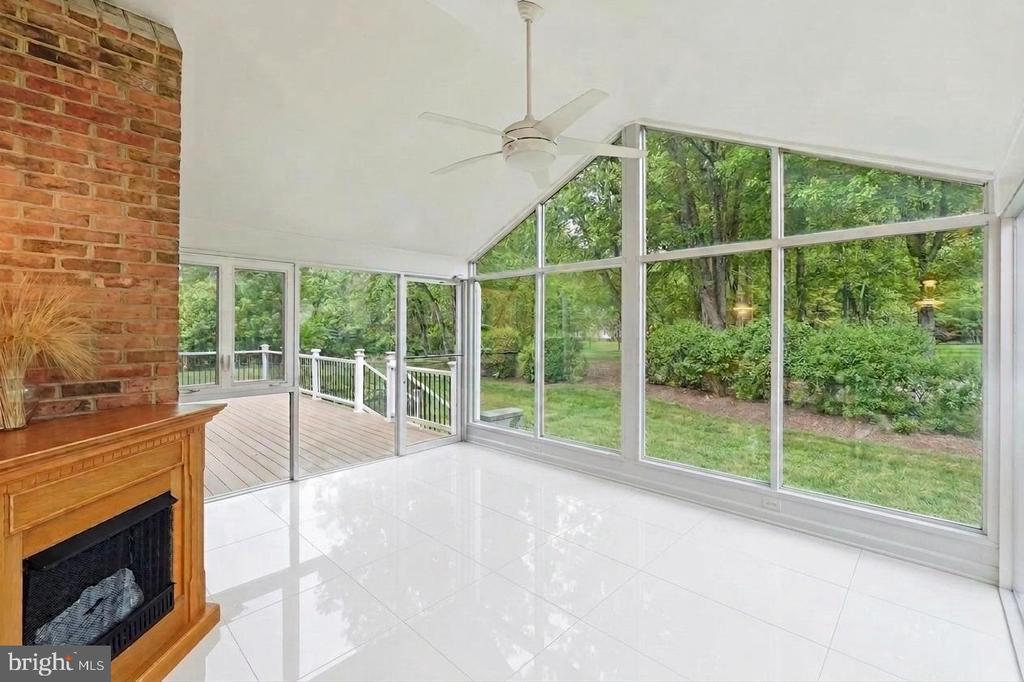 13010 BOSWELL CT COURT