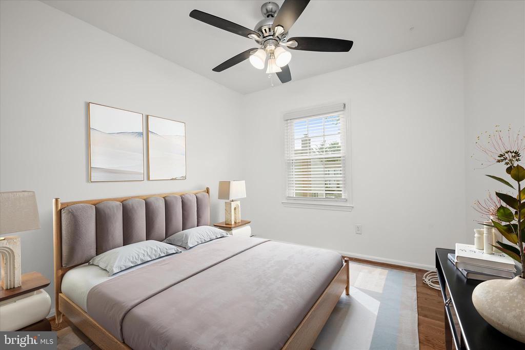 148 BARNSFIELD COURT 204
