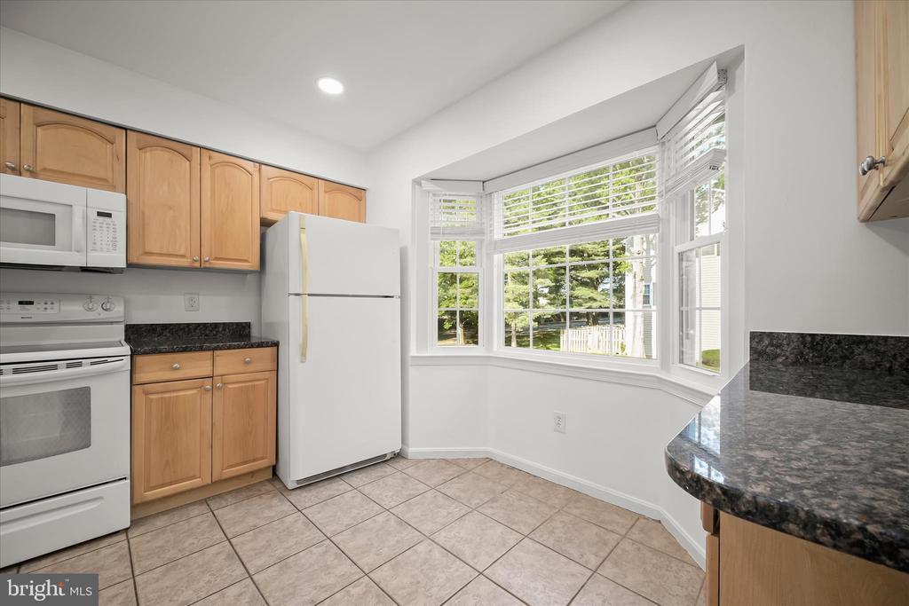148 BARNSFIELD COURT 204