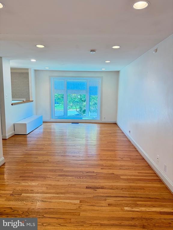 5628 ALTA VISTA ROAD