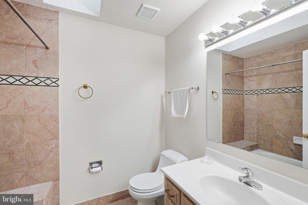 13010 BOSWELL COURT