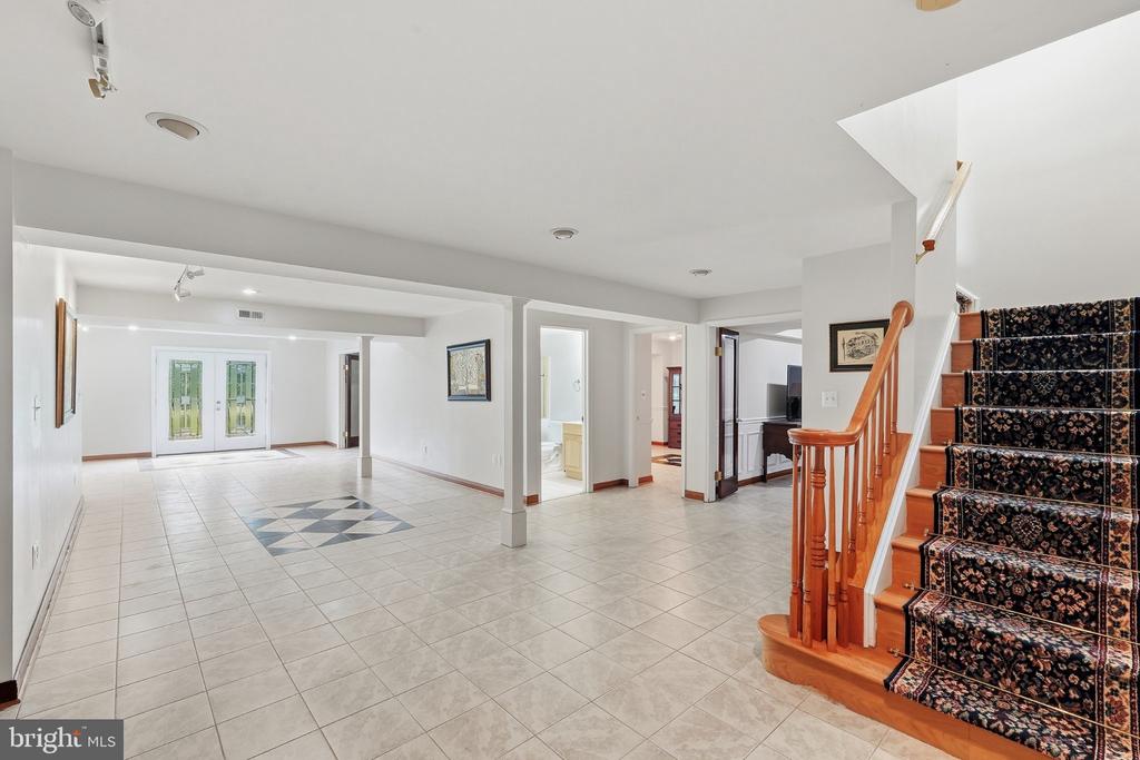 13010 BOSWELL COURT