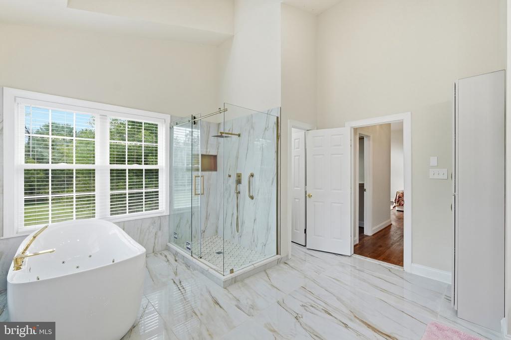 13010 BOSWELL COURT
