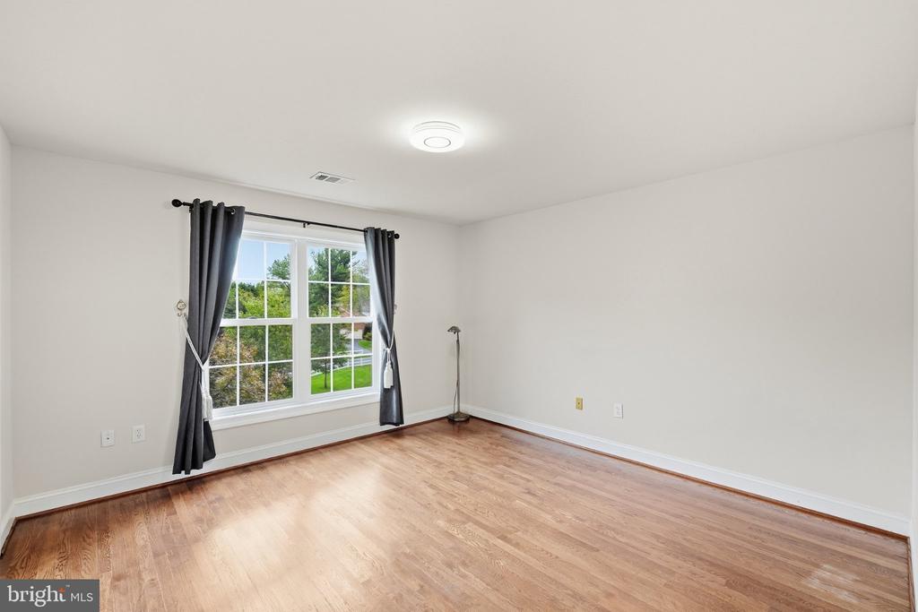 13010 BOSWELL COURT