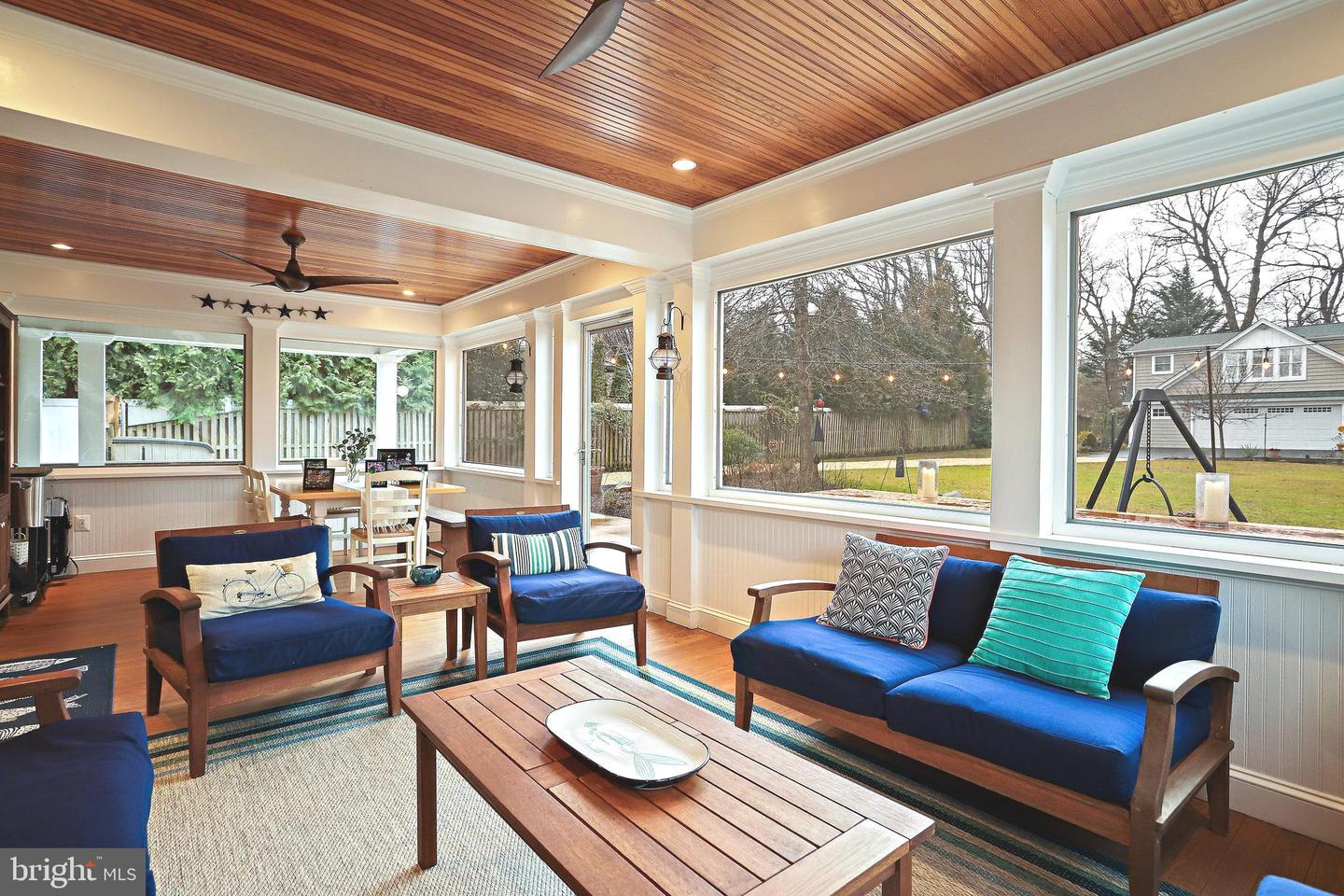328 Owaissa Rd SE
