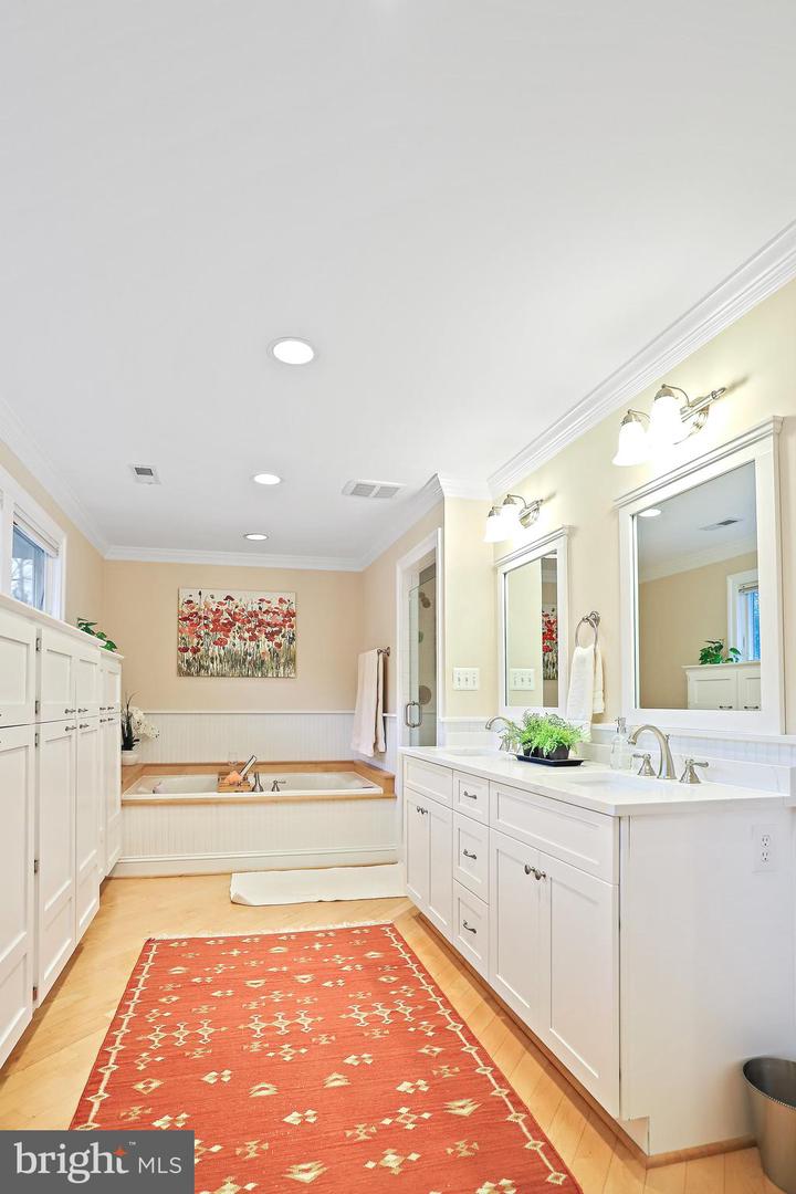 328 Owaissa Rd SE