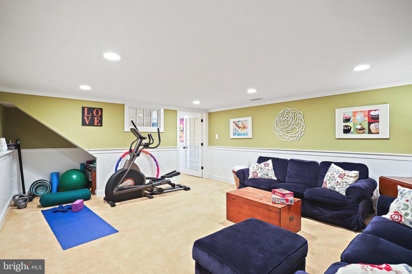 328 Owaissa Rd SE