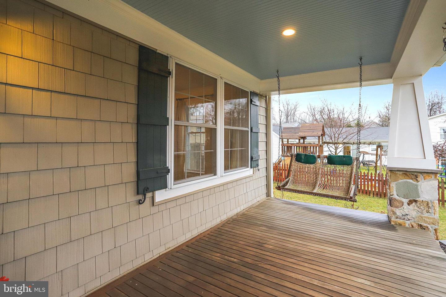 328 Owaissa Rd SE