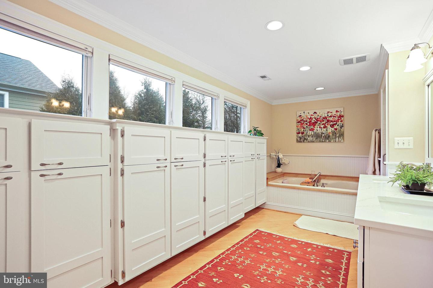 328 Owaissa Rd SE