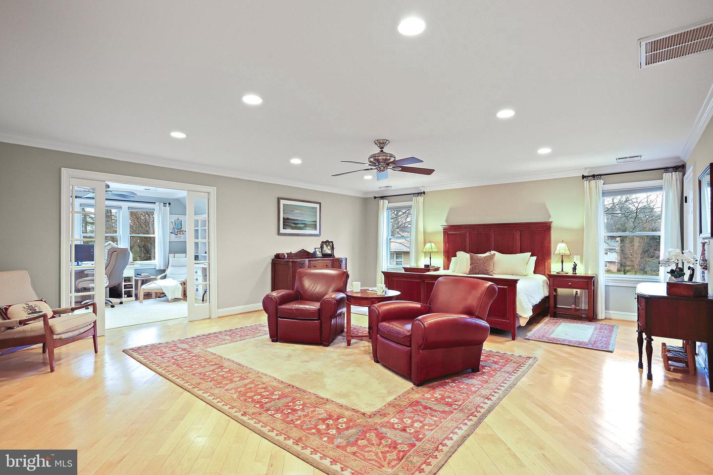 328 Owaissa Rd SE