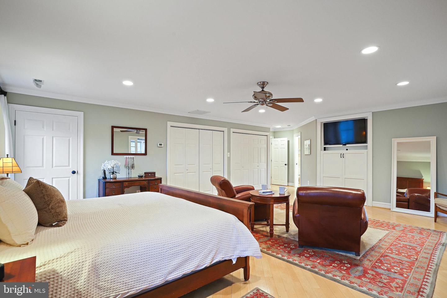 328 Owaissa Rd SE