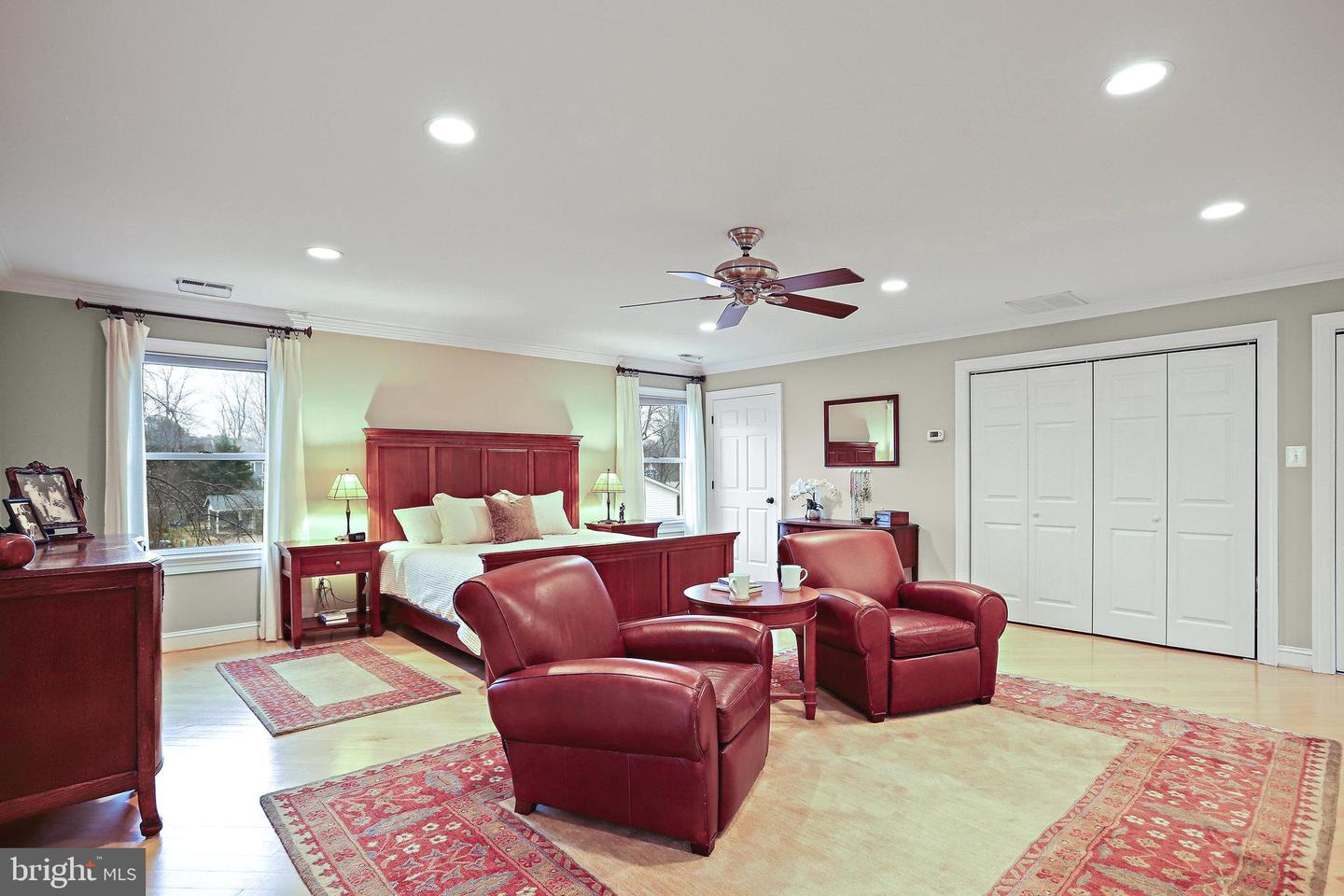 328 Owaissa Rd SE