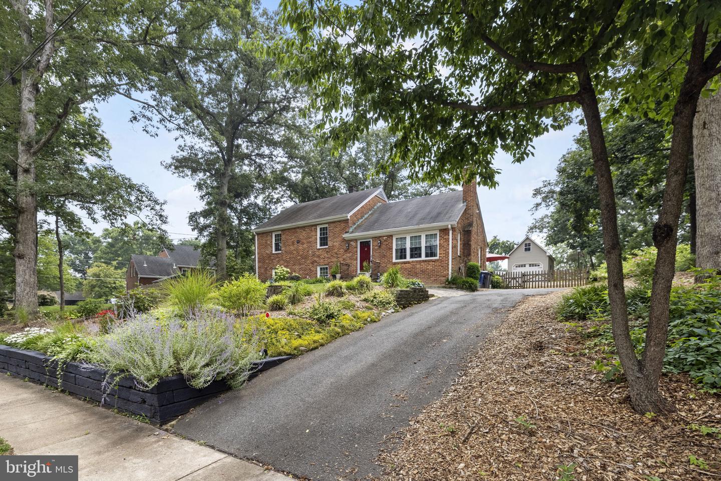 7002 Fort Hunt Rd