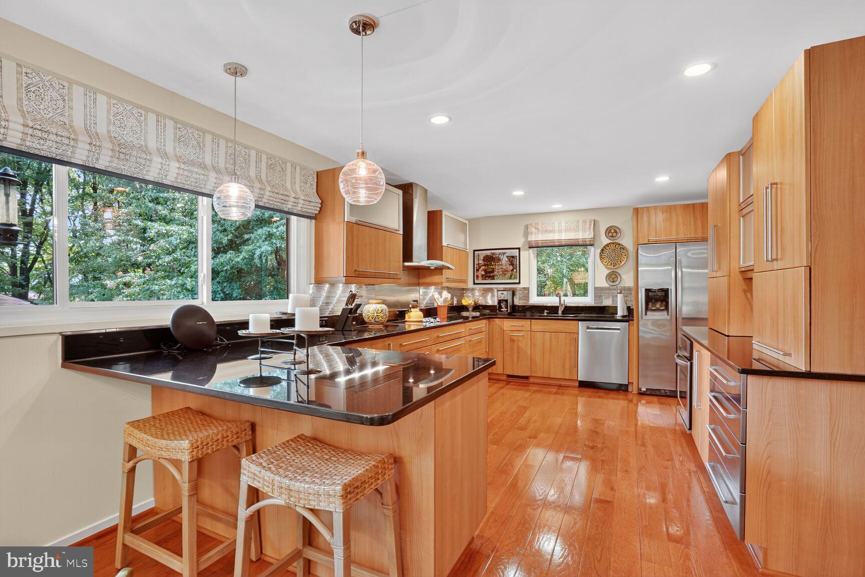 2410 NOTTINGHAM DRIVE