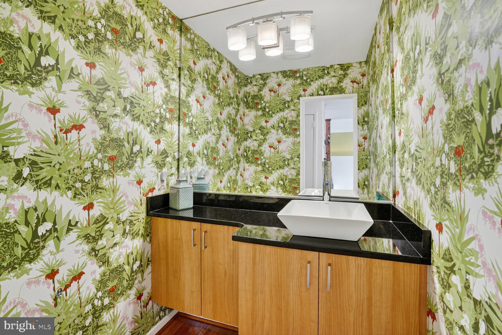 2410 NOTTINGHAM DRIVE