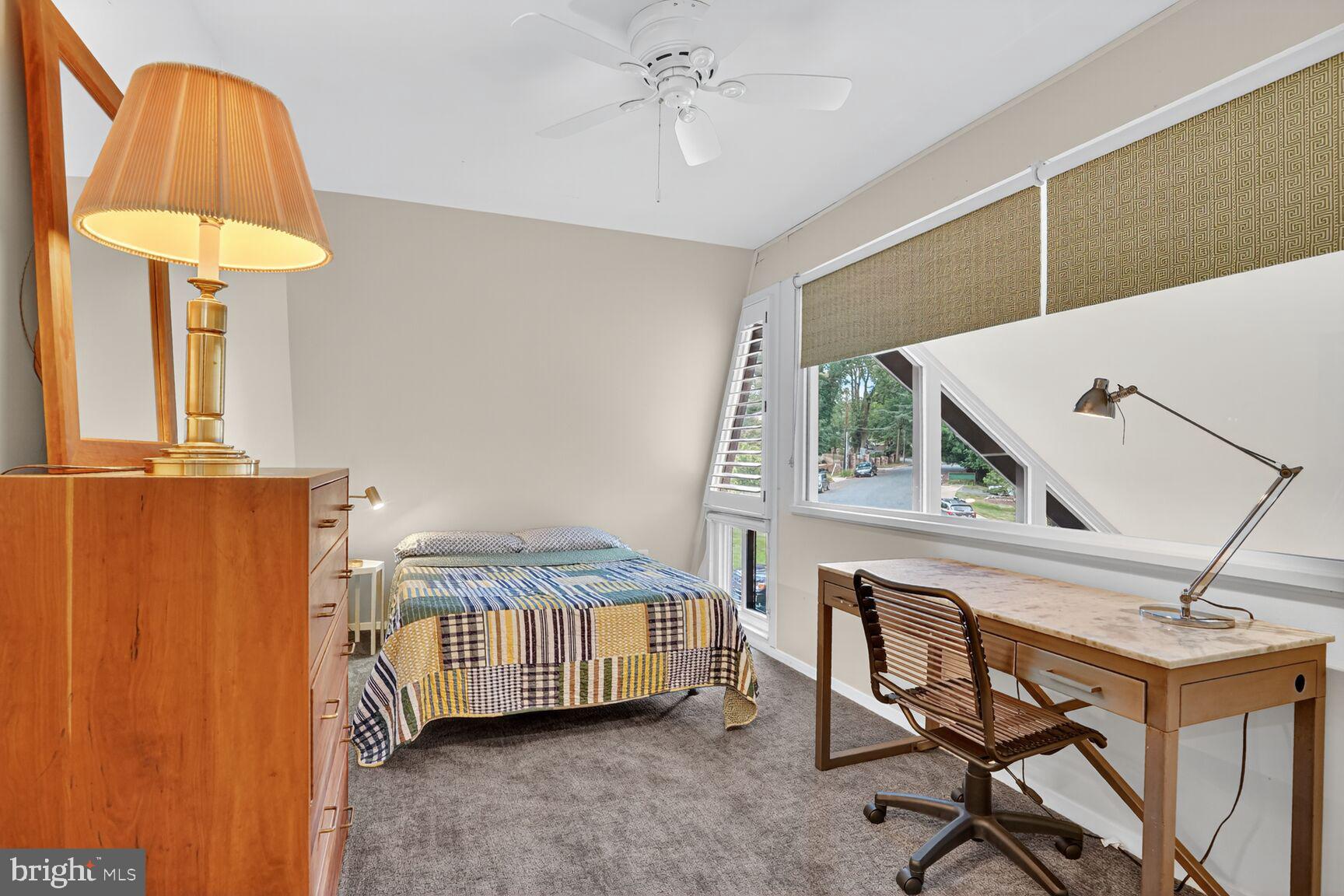 2410 NOTTINGHAM DRIVE