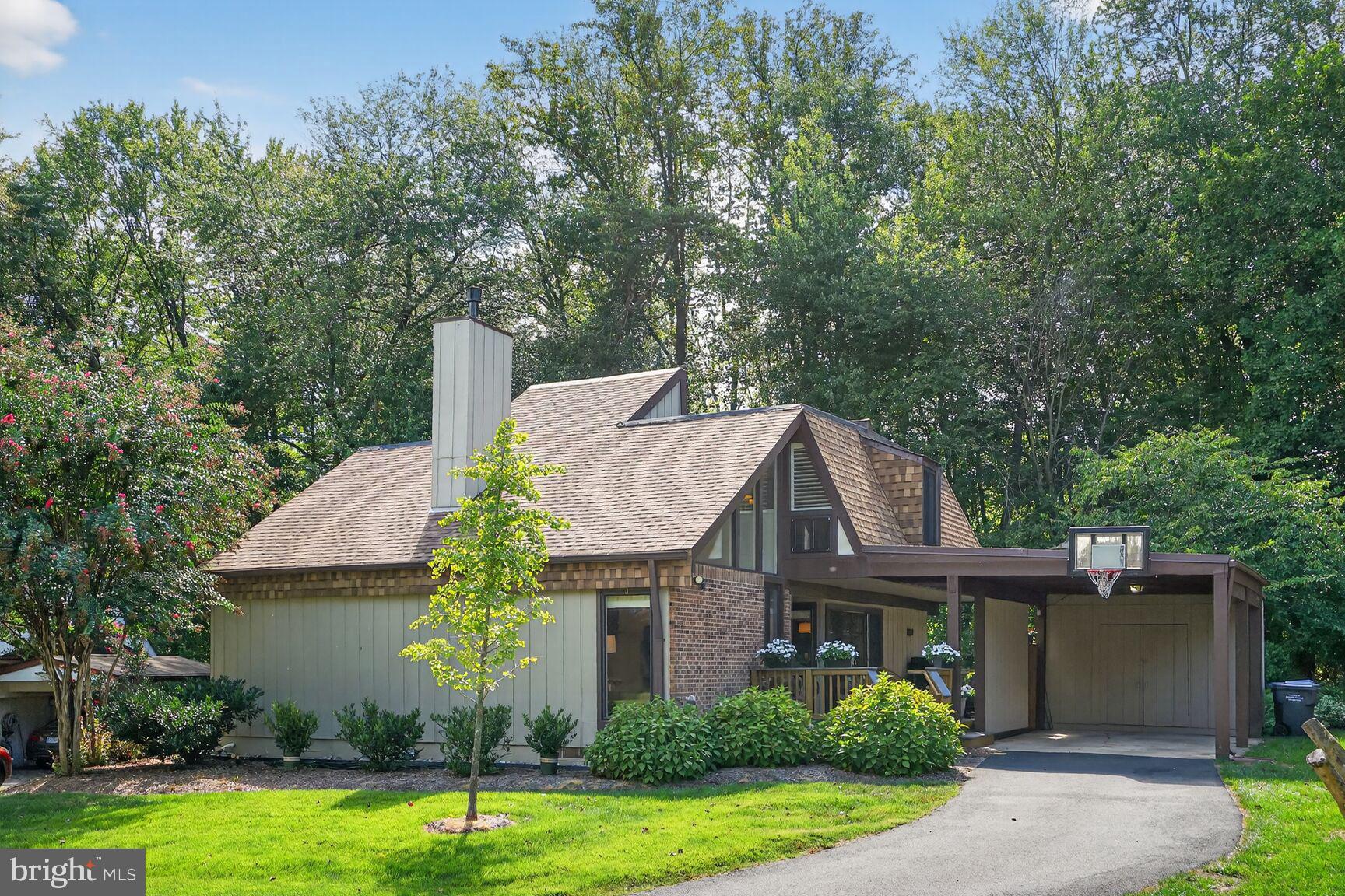 2410 NOTTINGHAM DRIVE