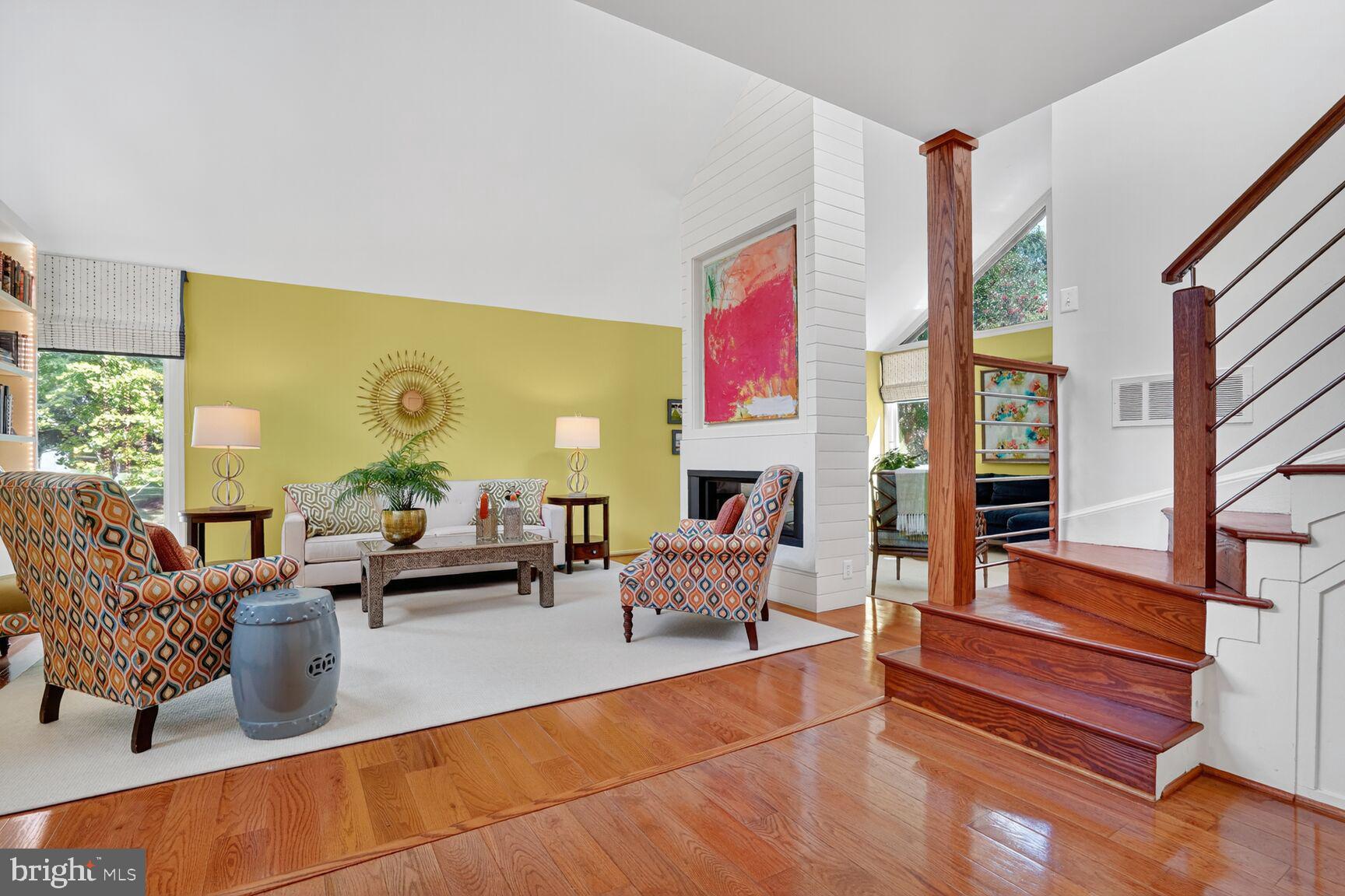 2410 NOTTINGHAM DRIVE