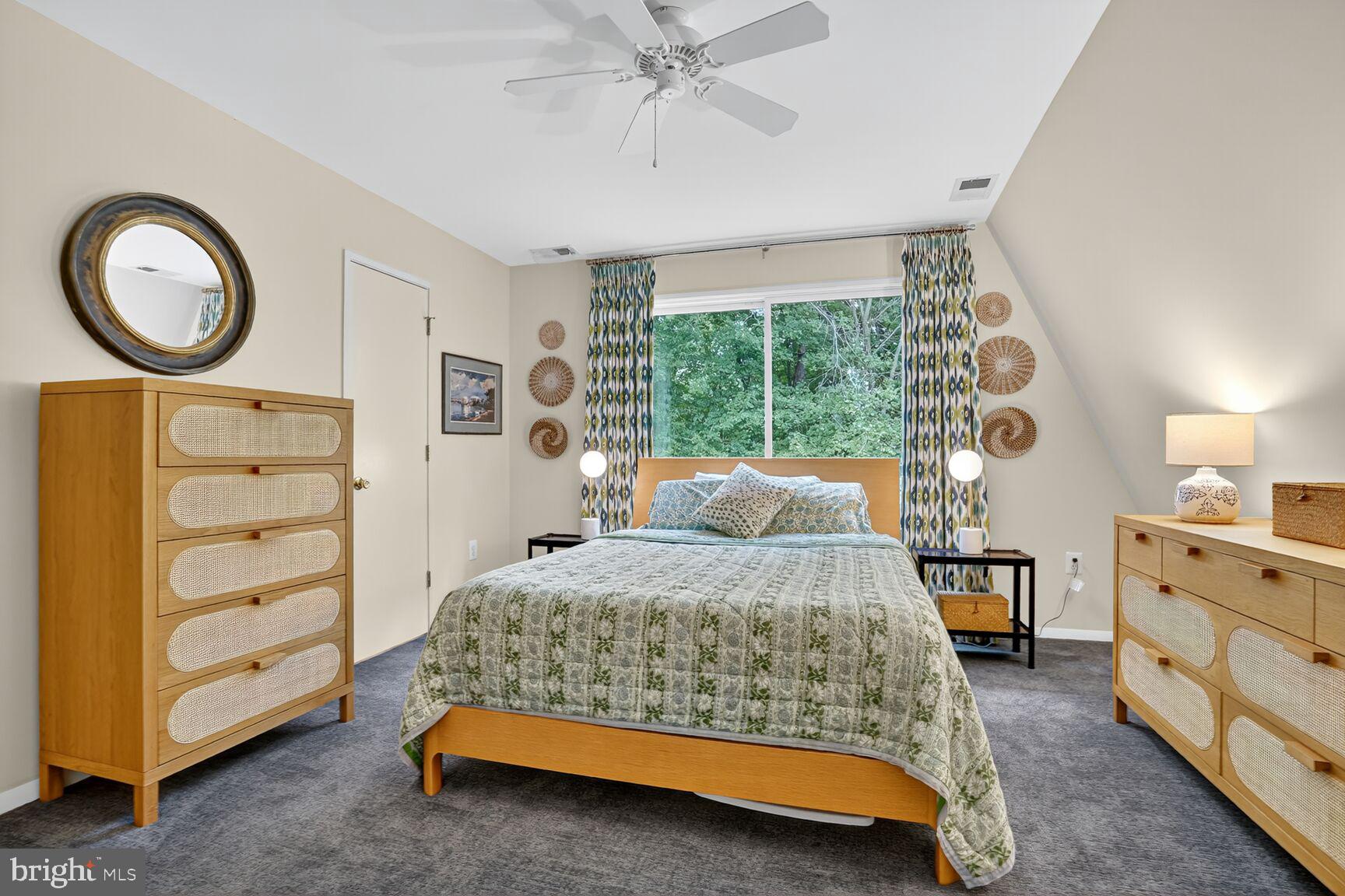 2410 NOTTINGHAM DRIVE