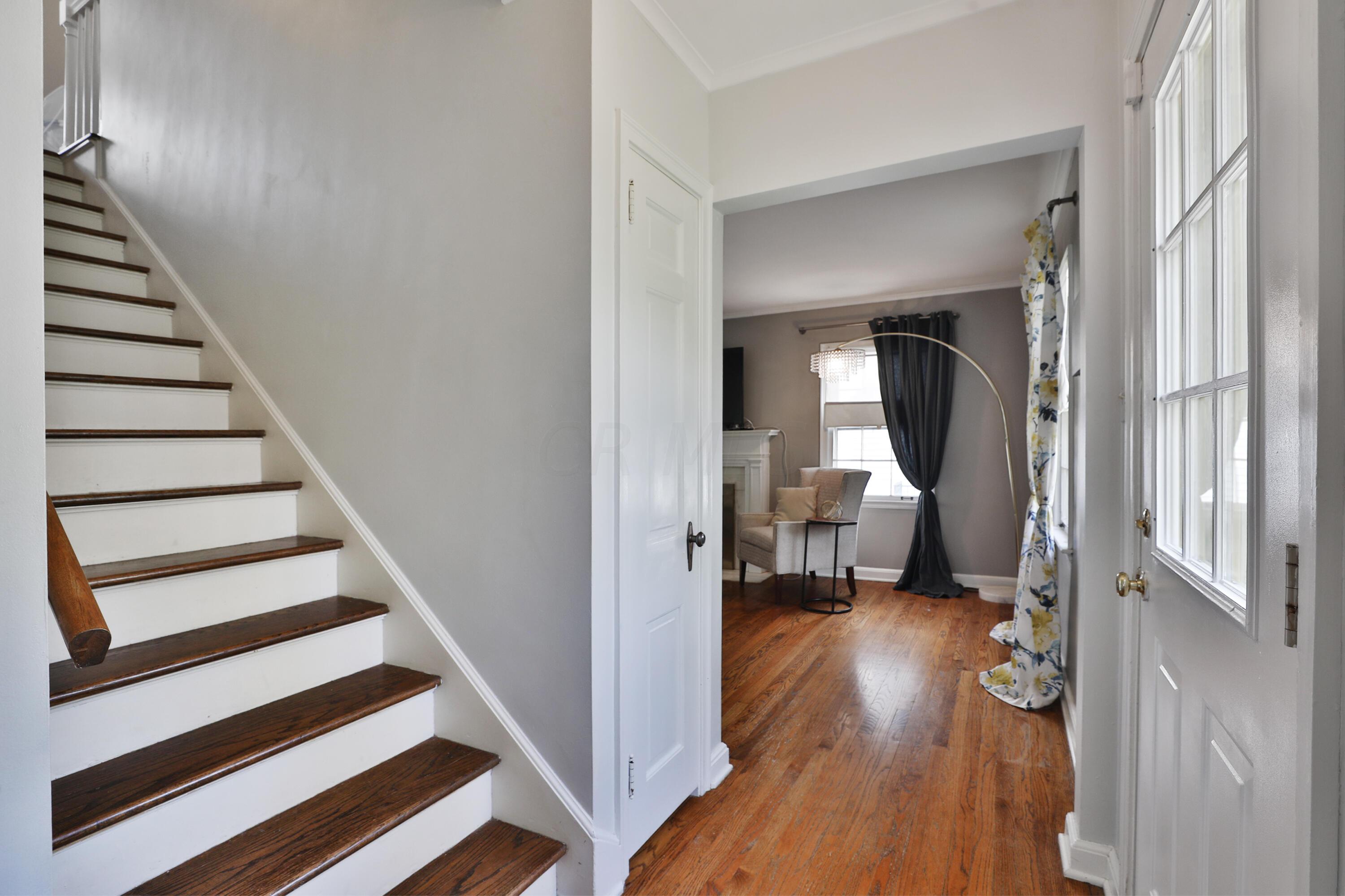 2449 E Livingston Avenue