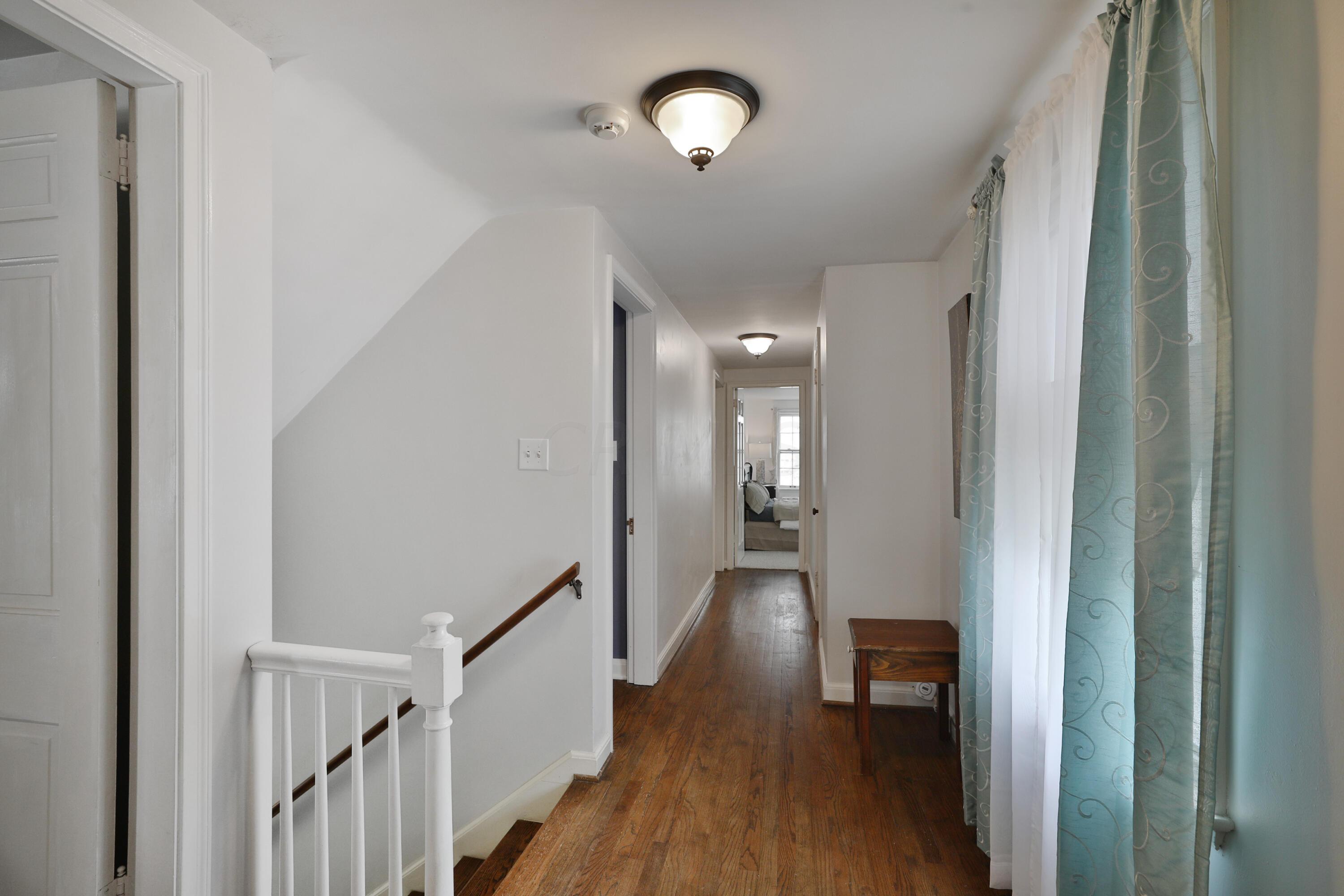 2449 E Livingston Avenue