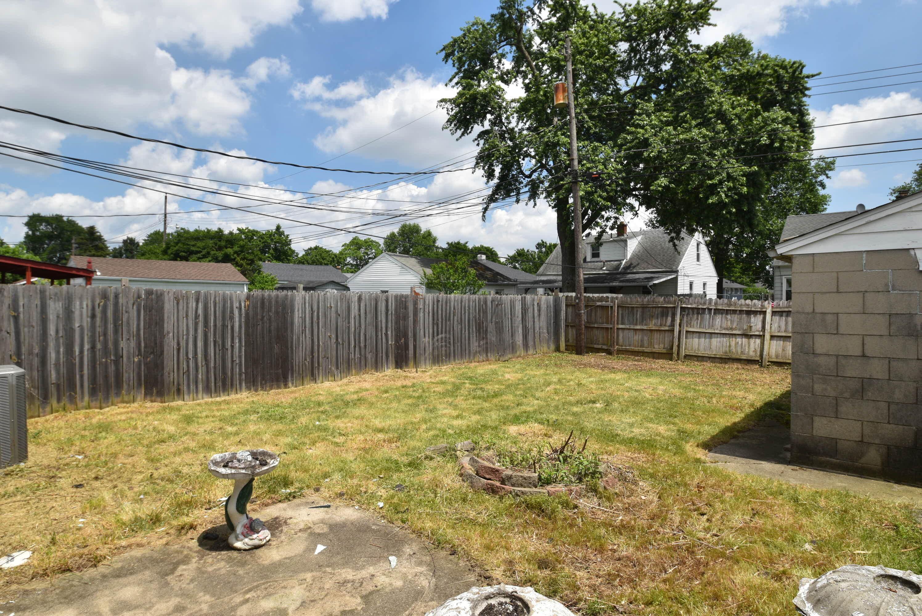 684 Georgian Drive