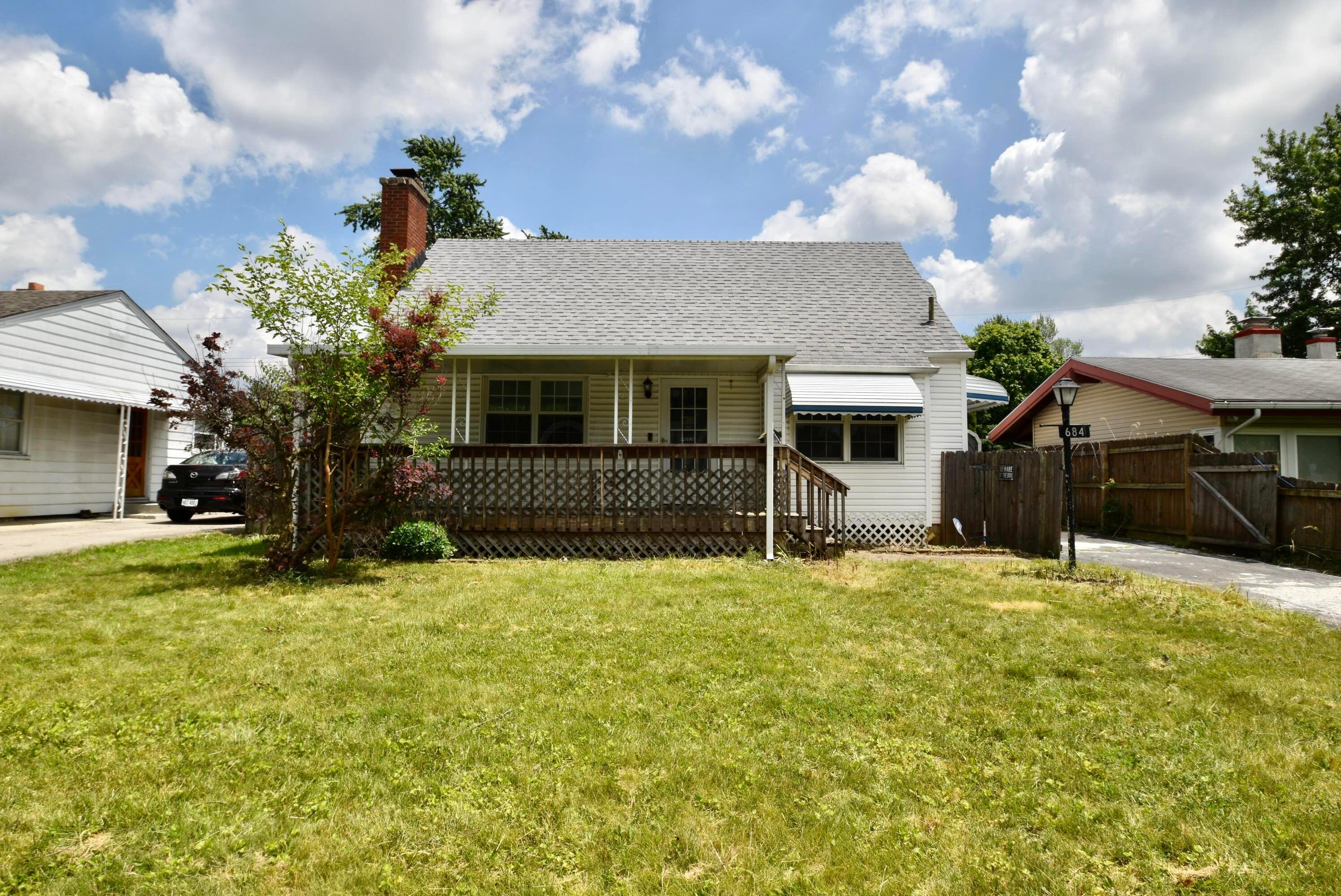 684 Georgian Drive