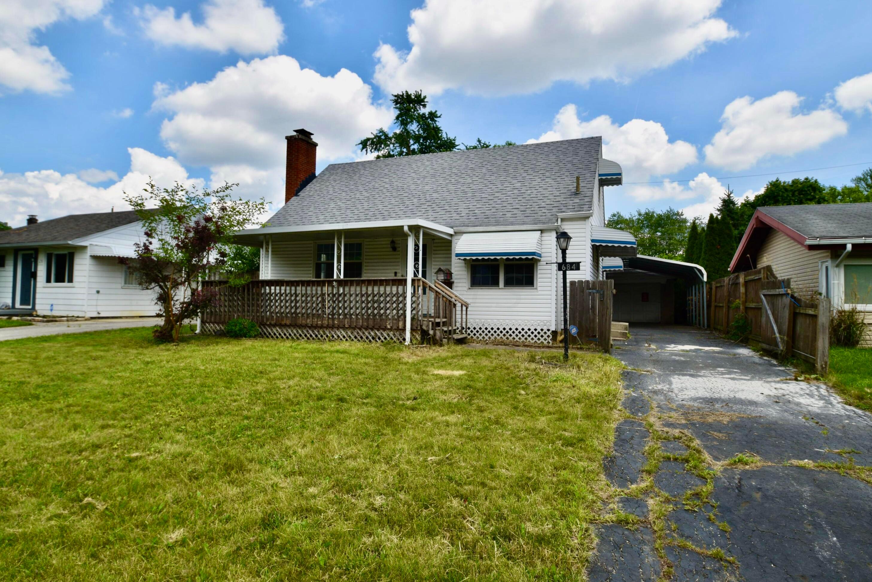 684 Georgian Drive