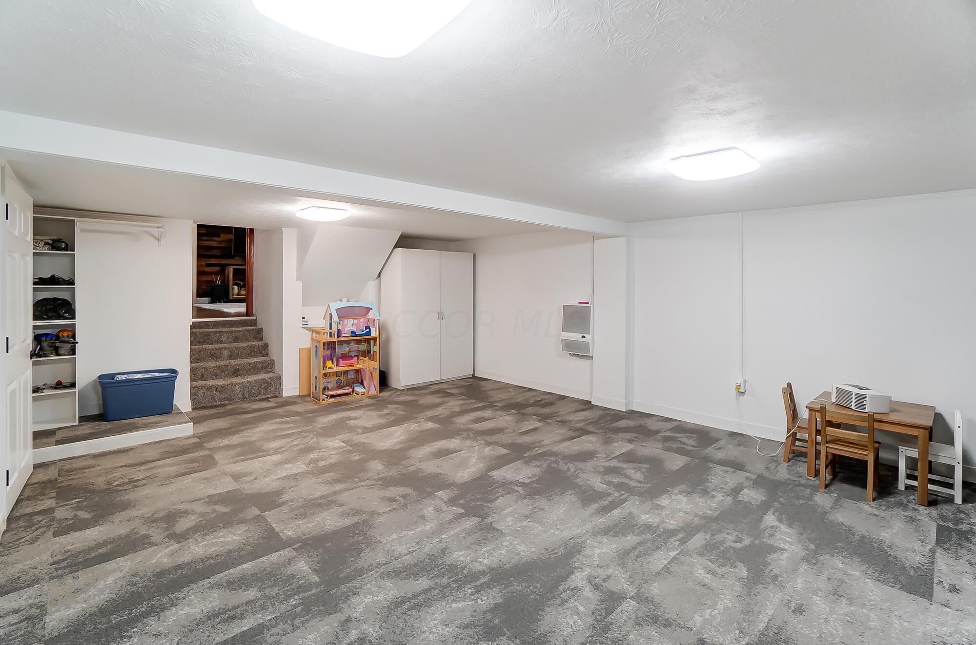 6245 White Sulphur Court