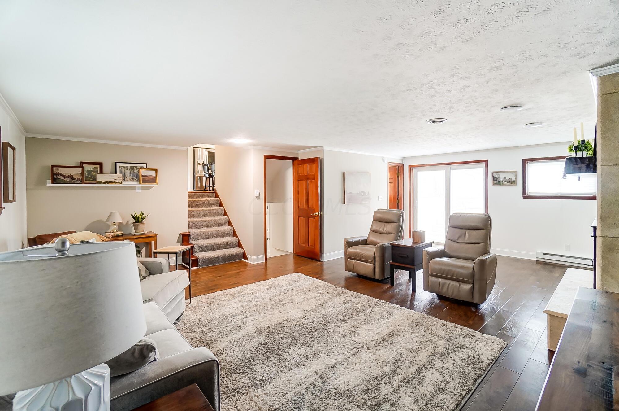 6245 White Sulphur Court