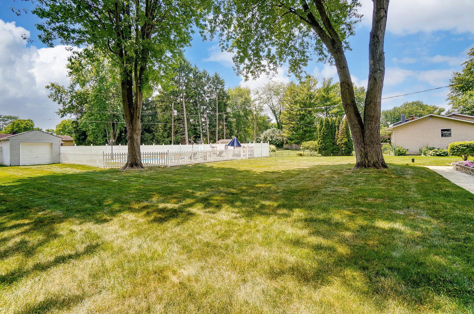 6245 White Sulphur Court