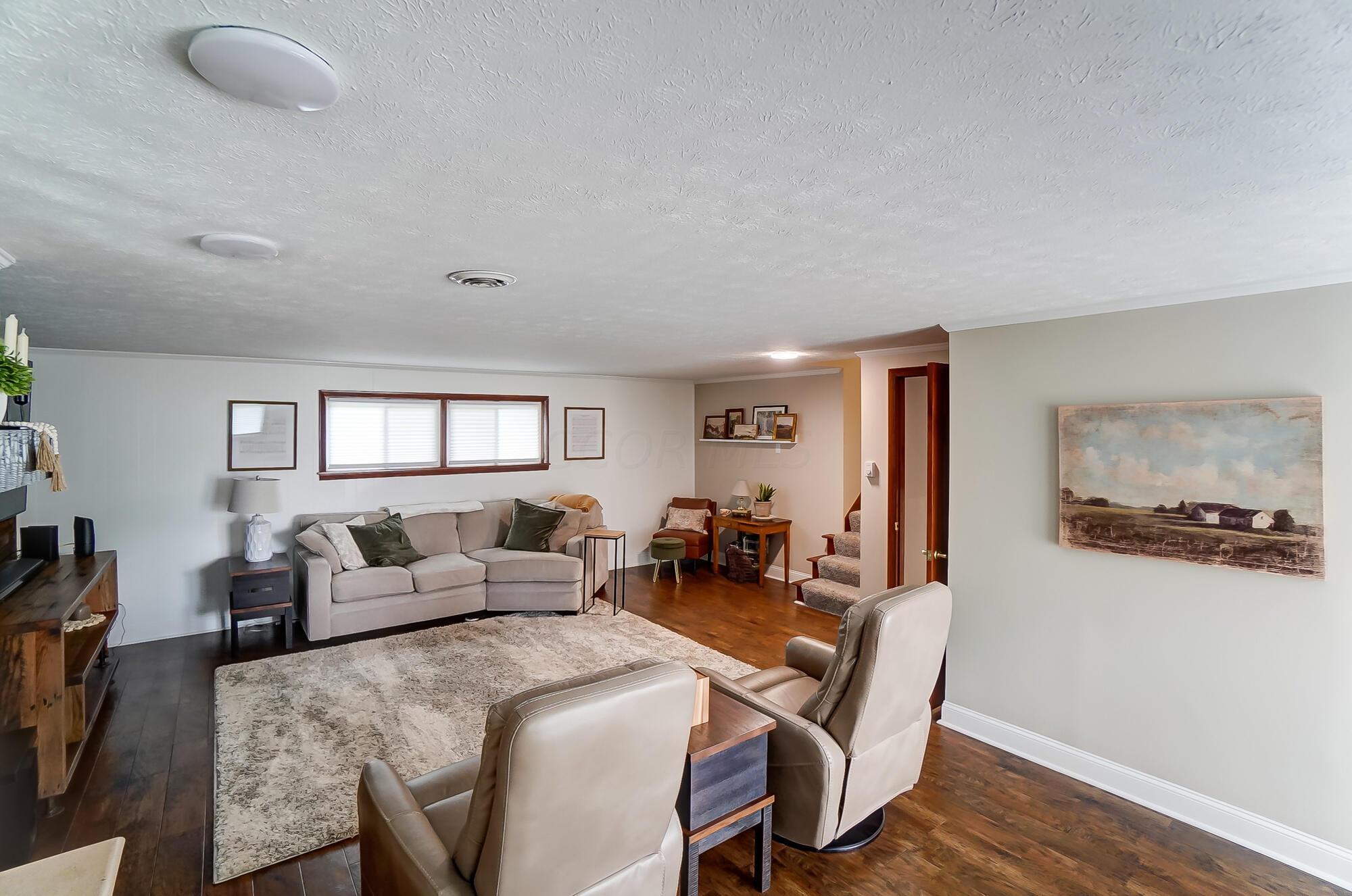 6245 White Sulphur Court