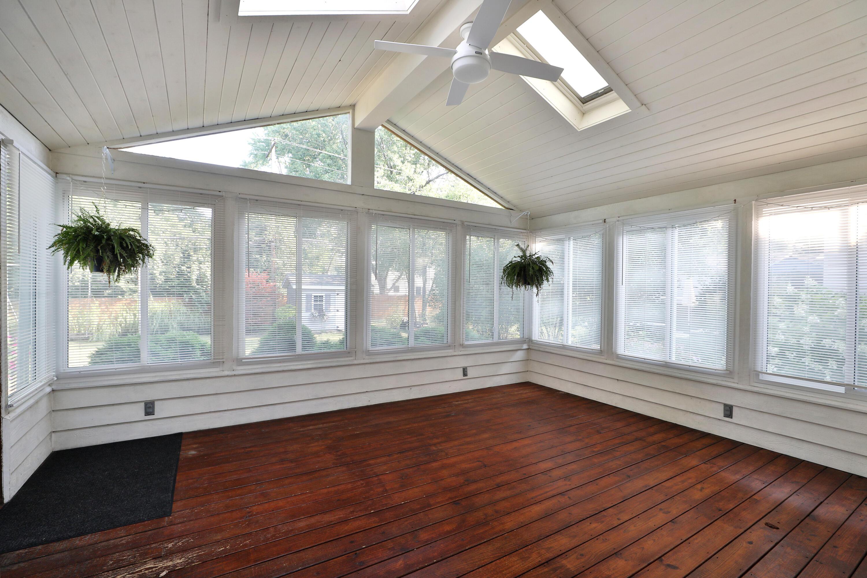 246 Hennessey Avenue
