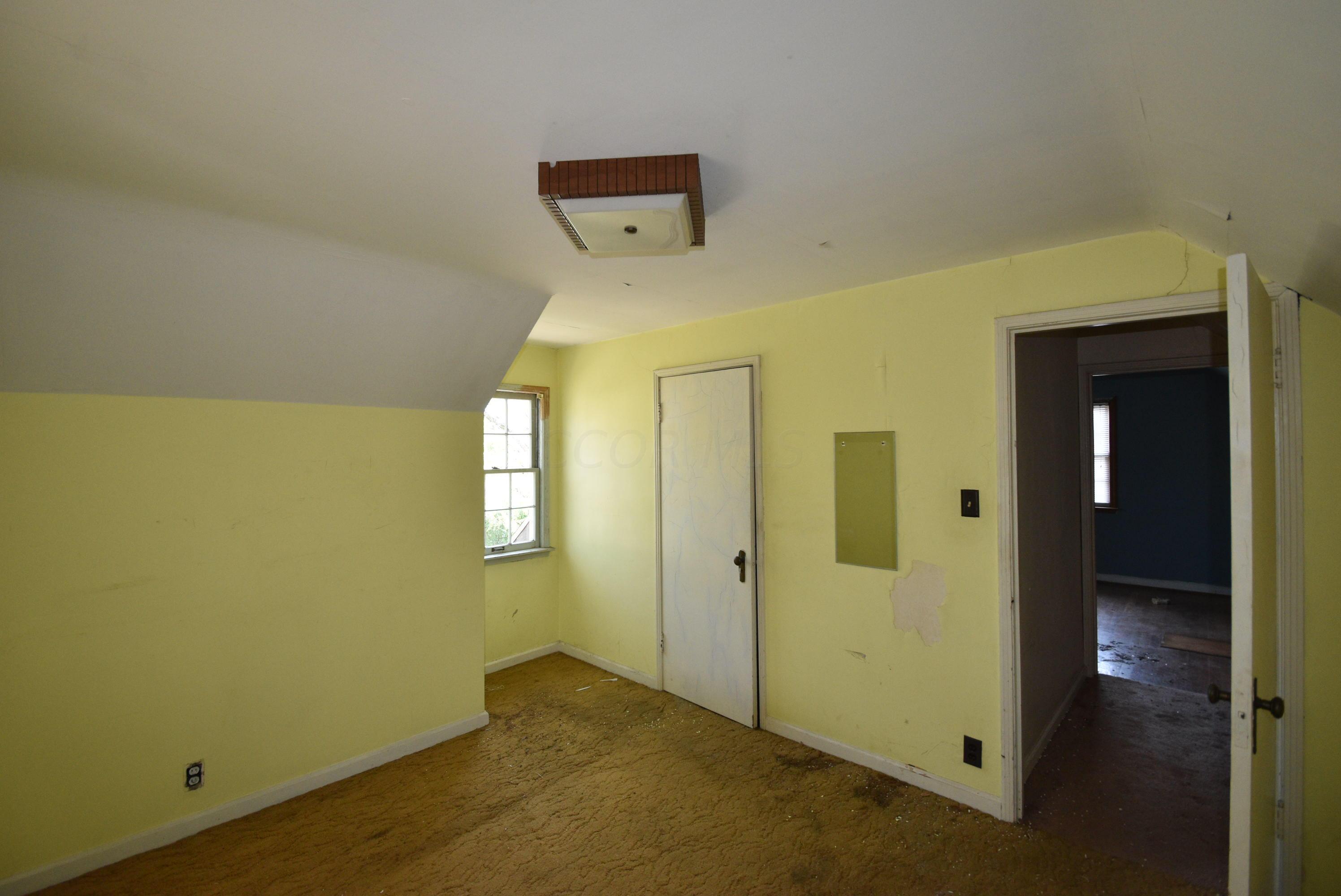 1263 Thornwood Place