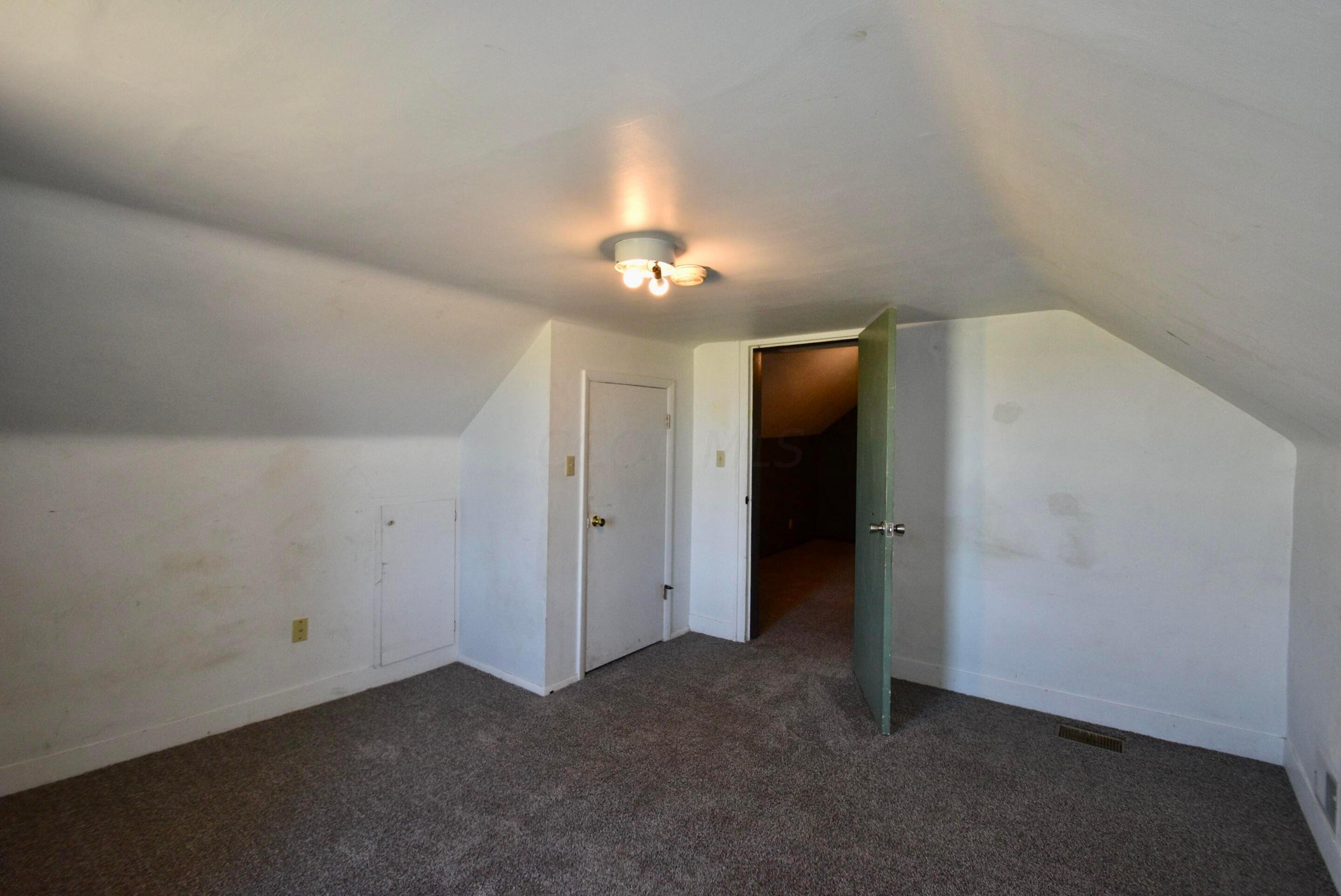 3285 Lancaster Thornville Road NE