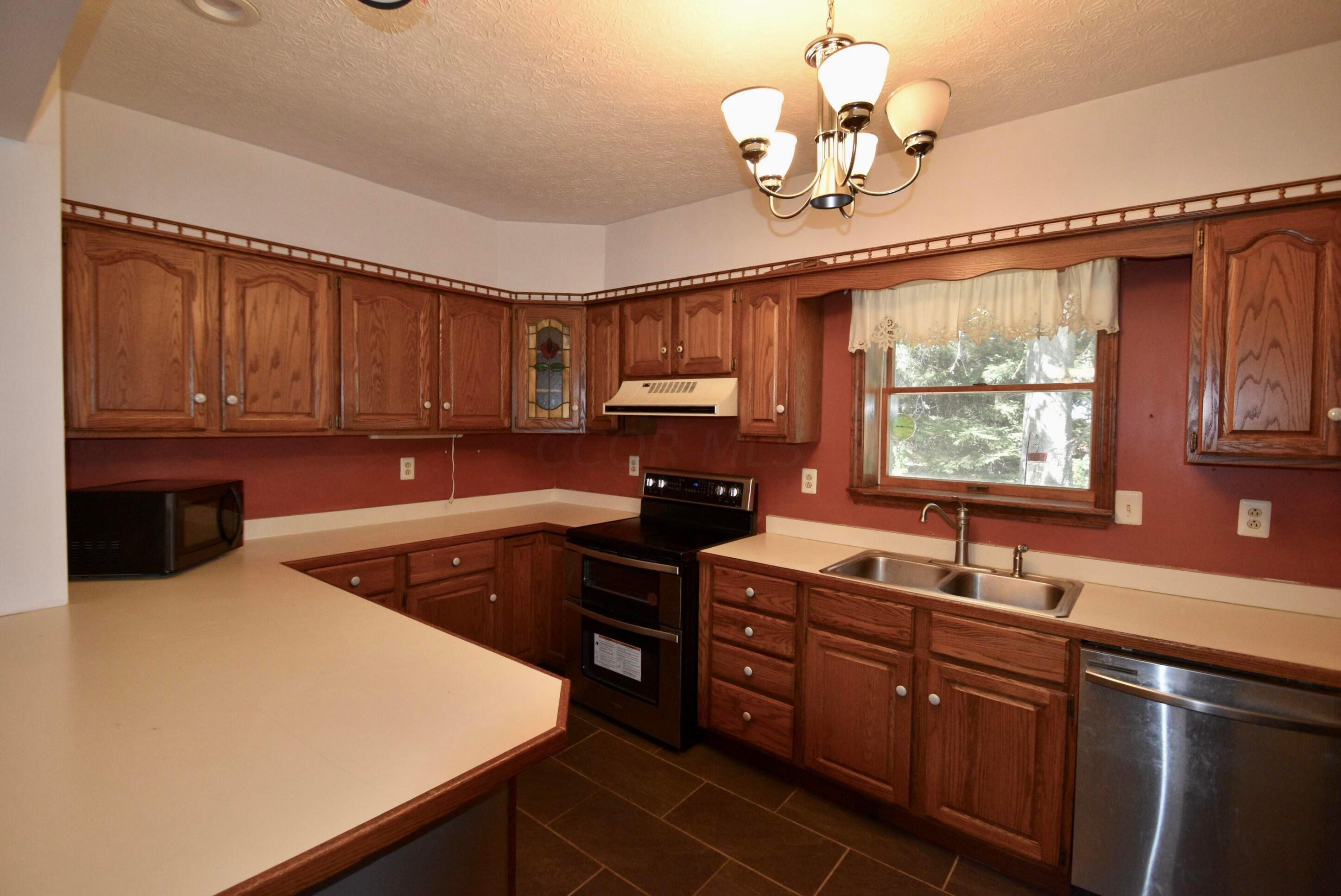 3285 Lancaster Thornville Road NE