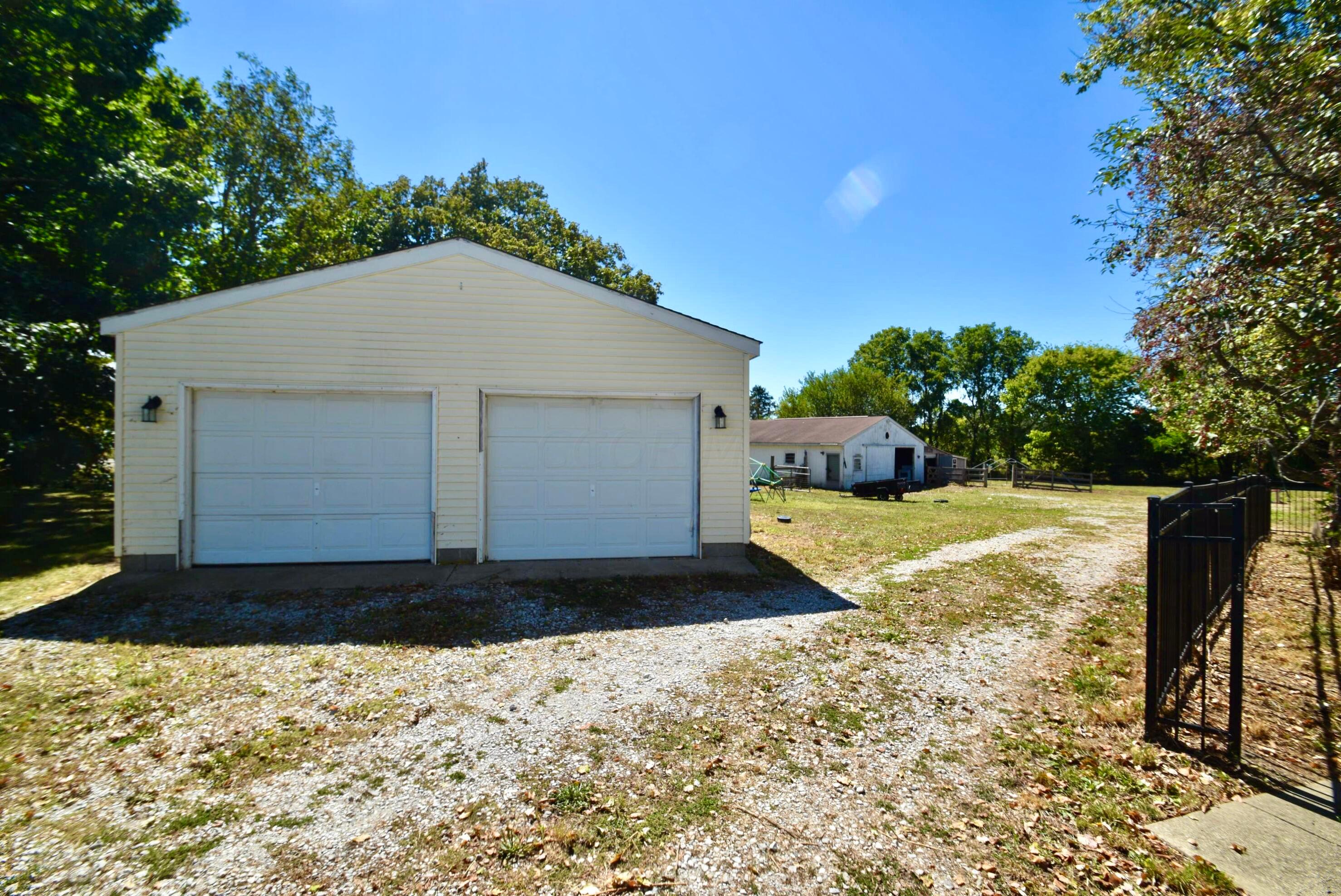 3285 Lancaster Thornville Road NE