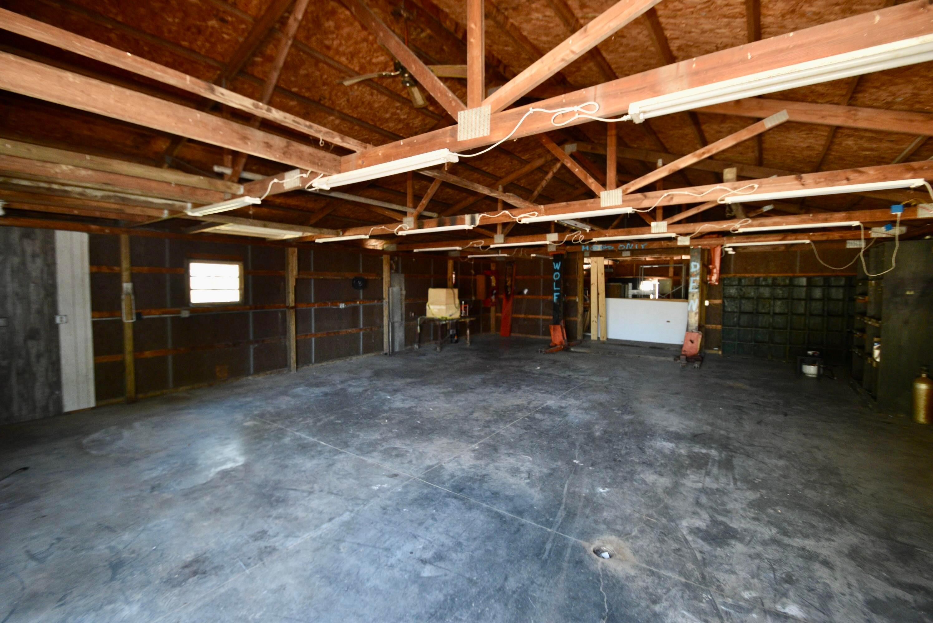 3285 Lancaster Thornville Road NE