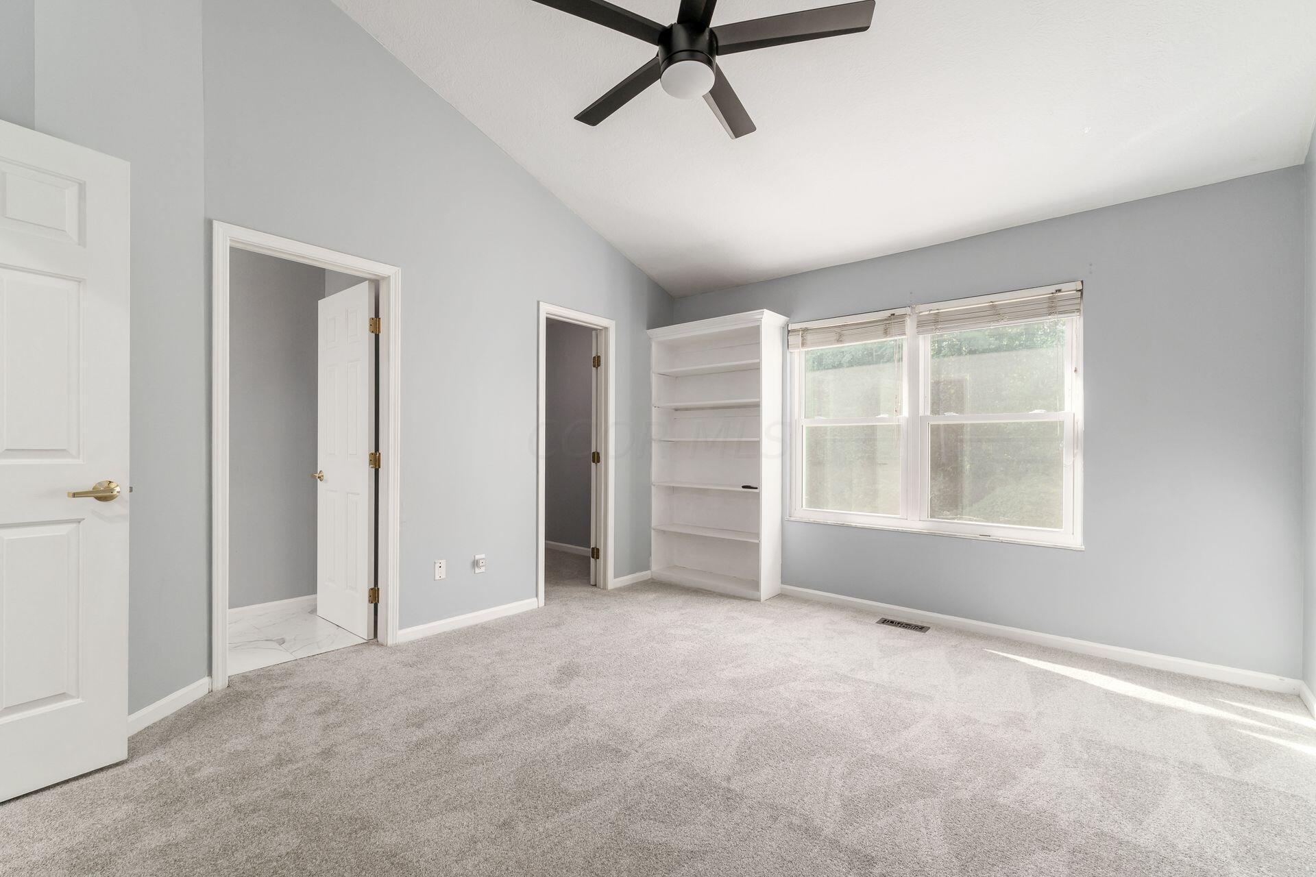 5763 Albany Green