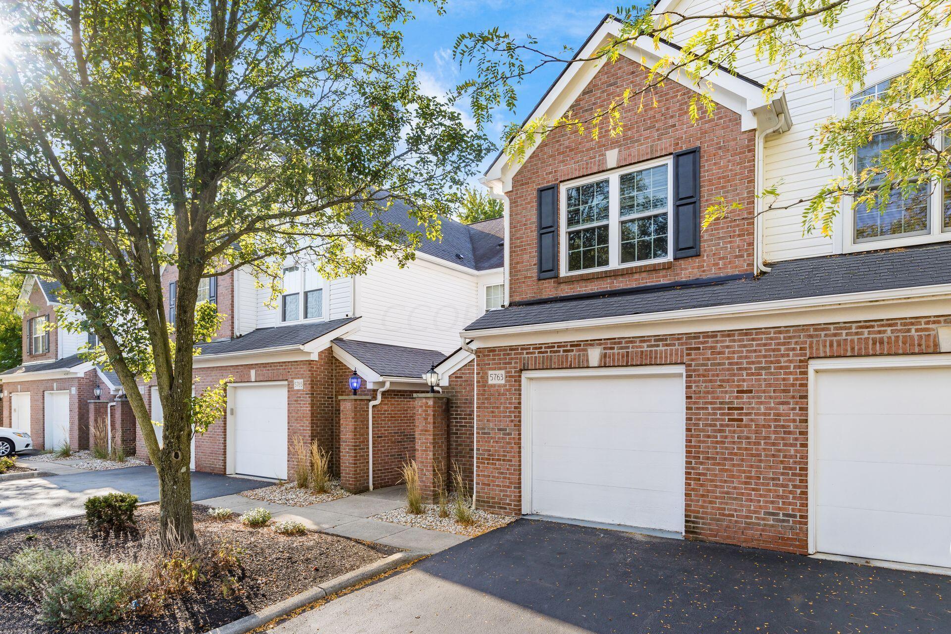 5763 Albany Green