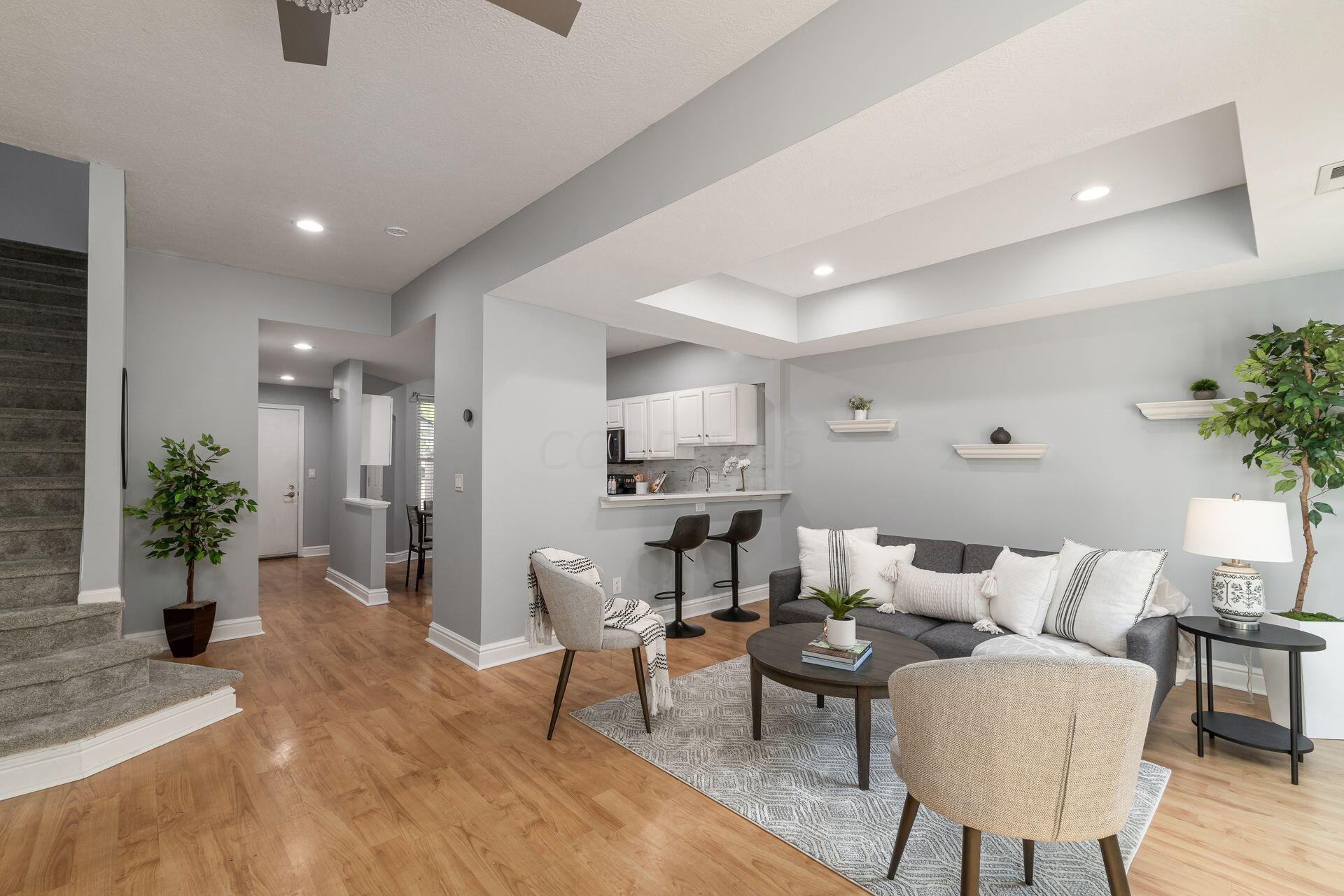 5763 Albany Green